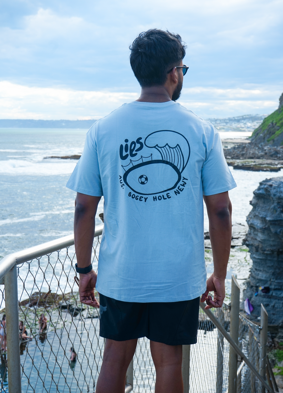 BOGEY HOLE NEWCASTLE TEE - Lies Collective